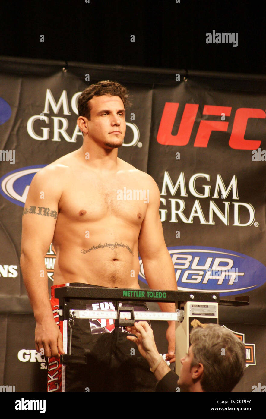 frank-mir-at-the-ufc-92-weigh-in-held-at-the-mgm-hotel-and-casino-C0T9FY.jpg